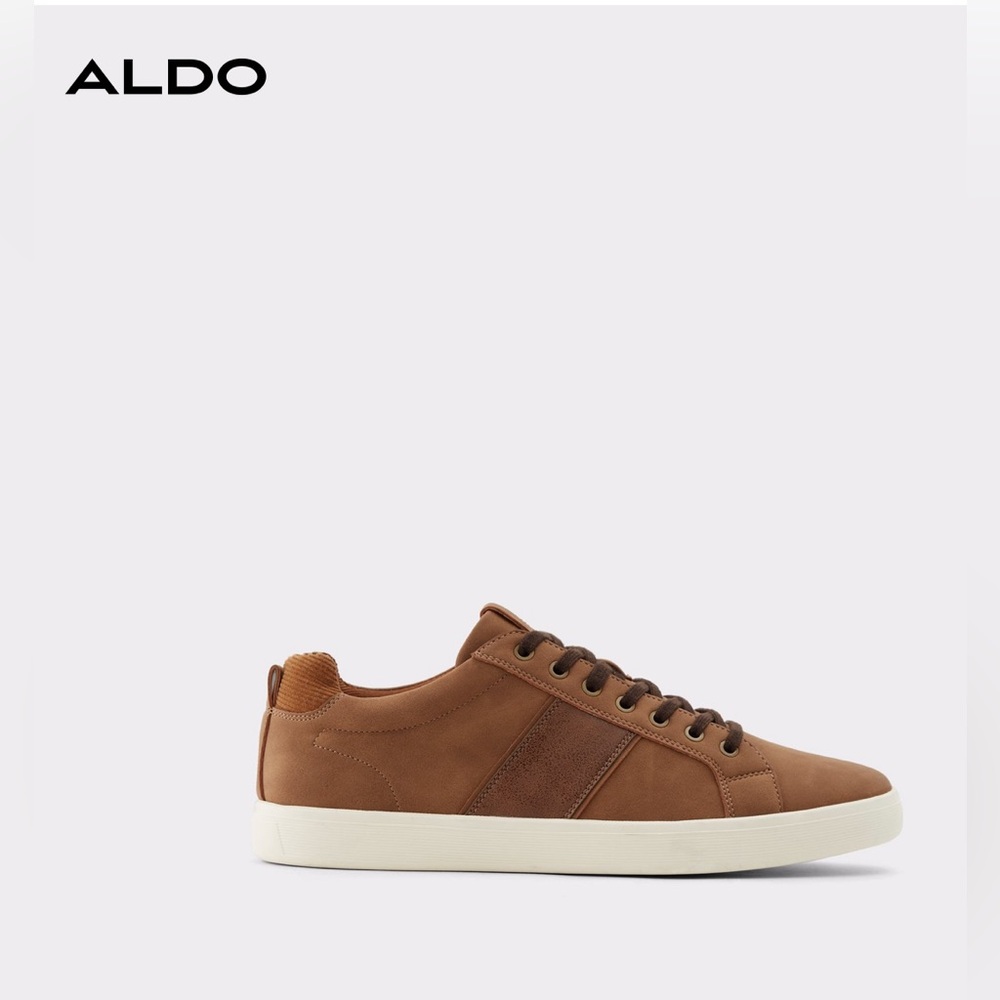 Mens Lovericia Low Top Sneaker